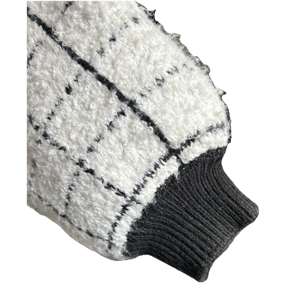 Express plaid novelty